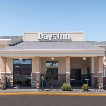 Days Inn By Wyndham Minot Luaran gambar
