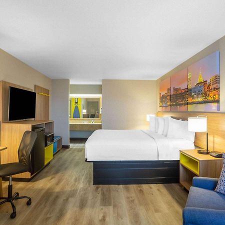 Days Inn By Wyndham Minot Luaran gambar