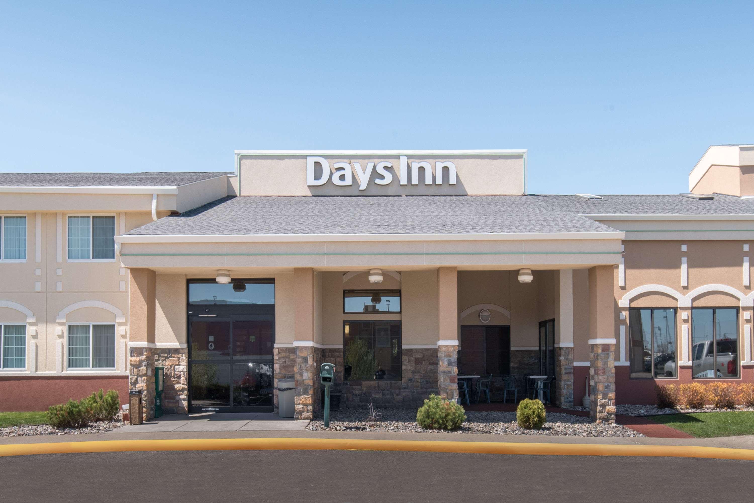 Days Inn By Wyndham Minot Luaran gambar