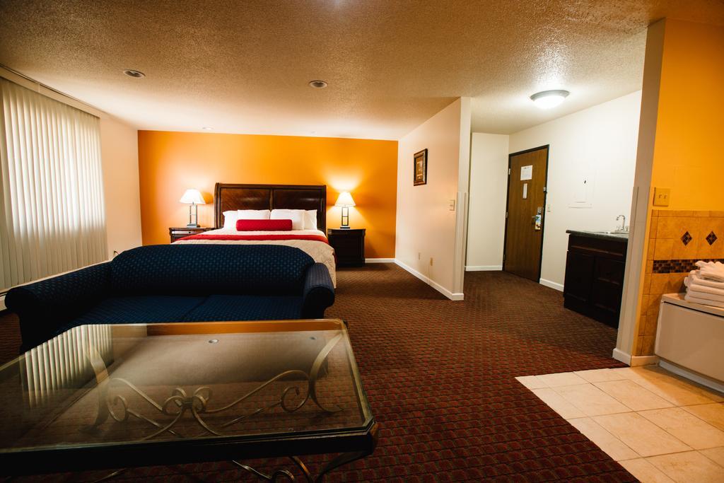 Days Inn By Wyndham Minot Luaran gambar