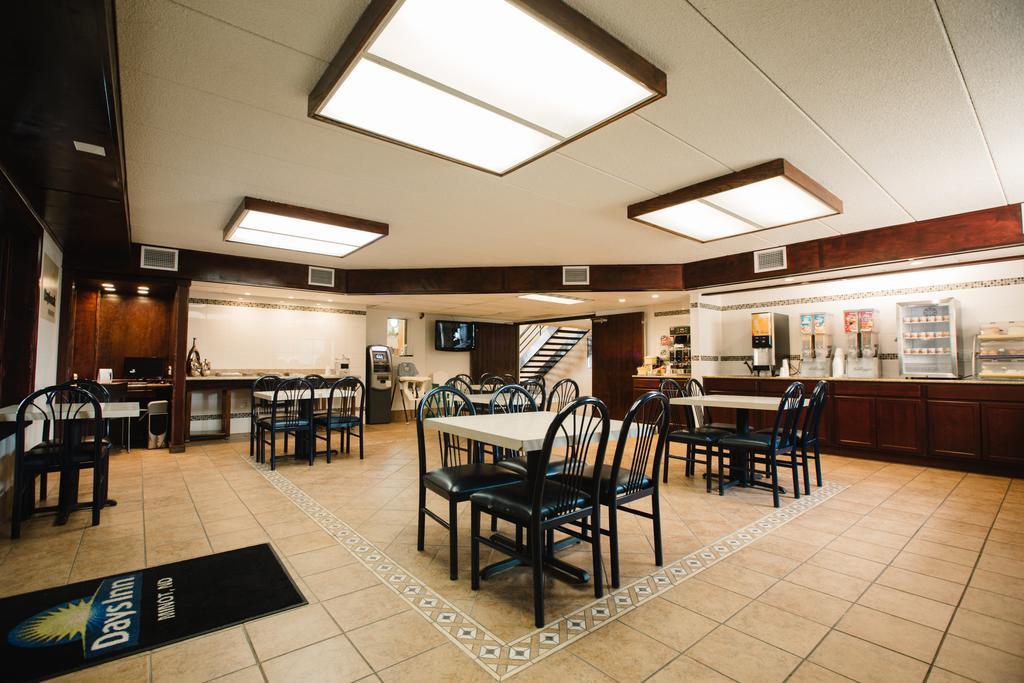 Days Inn By Wyndham Minot Luaran gambar
